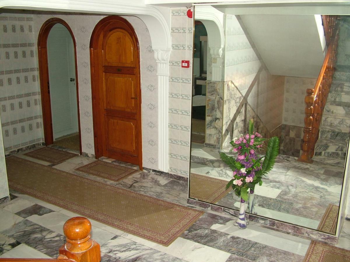 Kozan Hotel Анталия Екстериор снимка